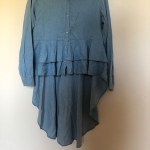 Ruffled denim blouse M